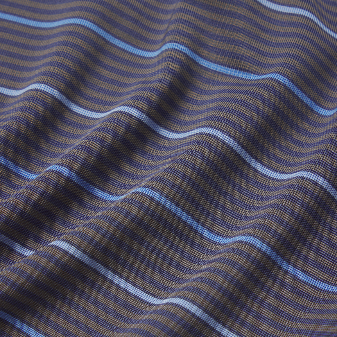Dark Gray & Light Blue Gridiron | Detail